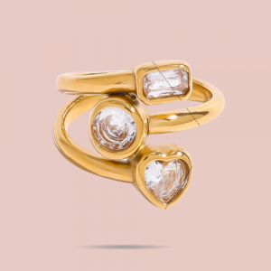 Bague  dorée en acier inoxydable – Trio de cristaux scintillants