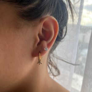 Boucles d’oreilles Créoles Nœud Doré – Acier Inoxydable