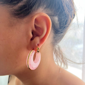 Boucles d’Oreilles – Créoles Colorées en Résine